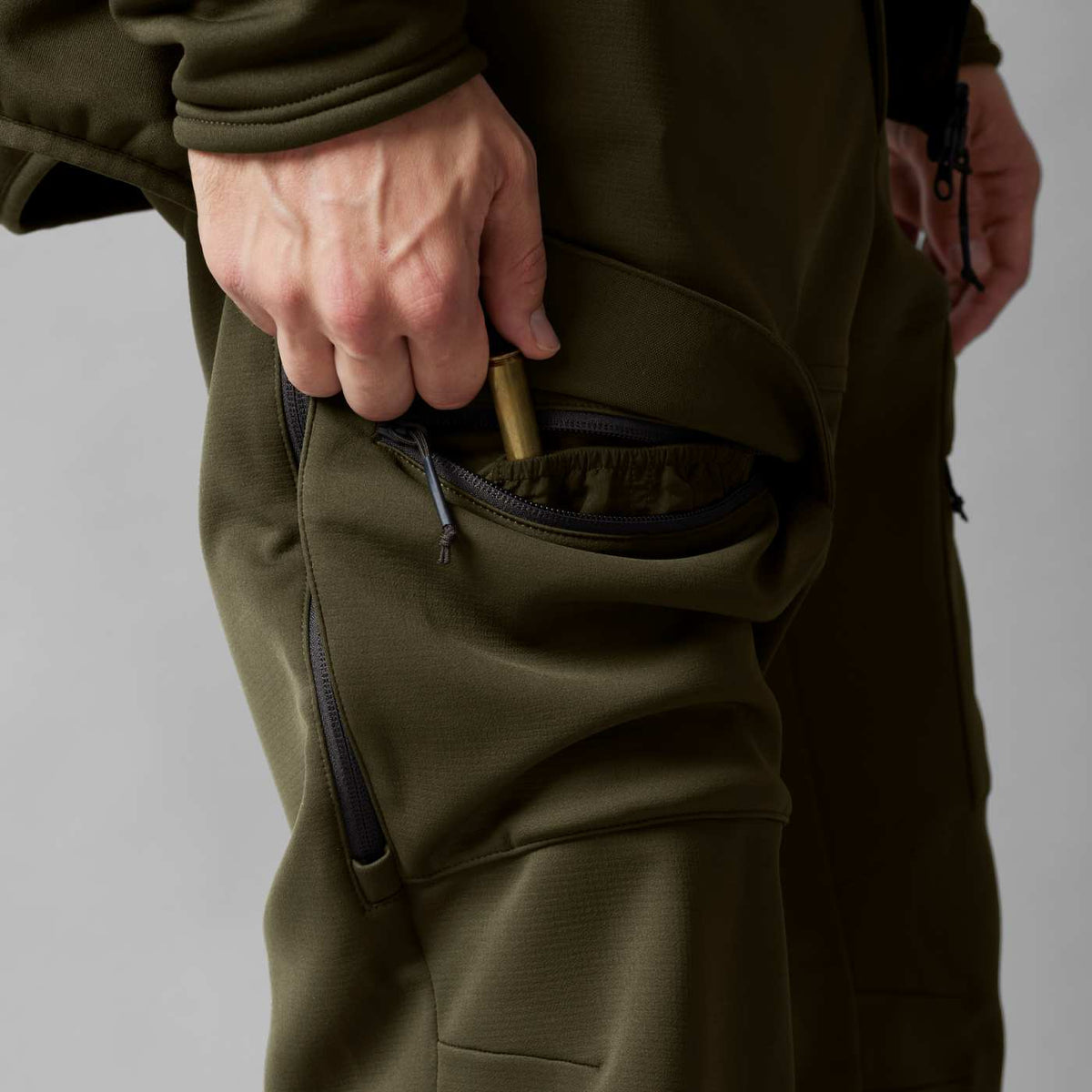 Härkila Herren Jagdhose Deer Stalker Light in Willow green/Shadow brown – Taschenzugriff