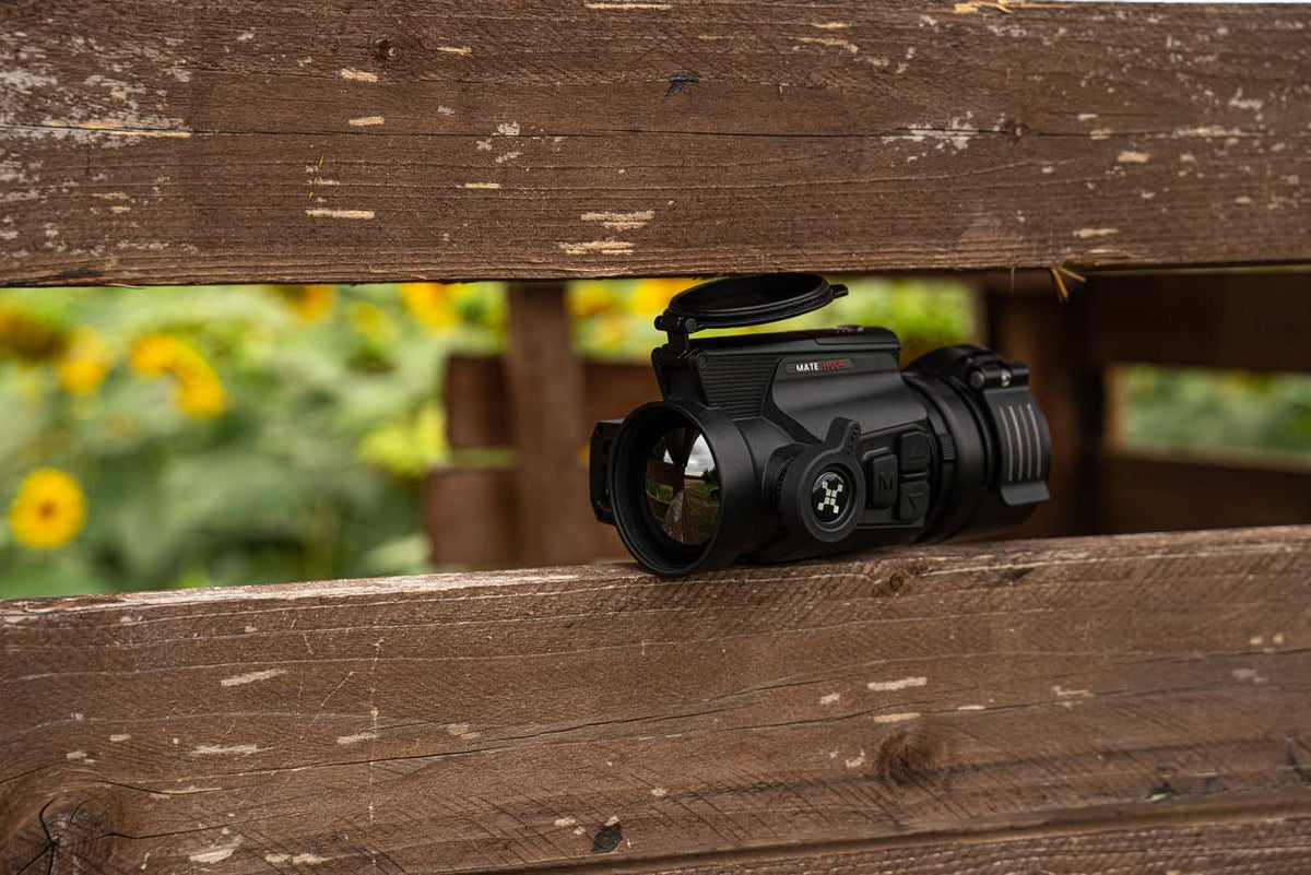 Nocpix Wärmebildvorsatzgerät Mate H50R – Detailansicht im Umfeld